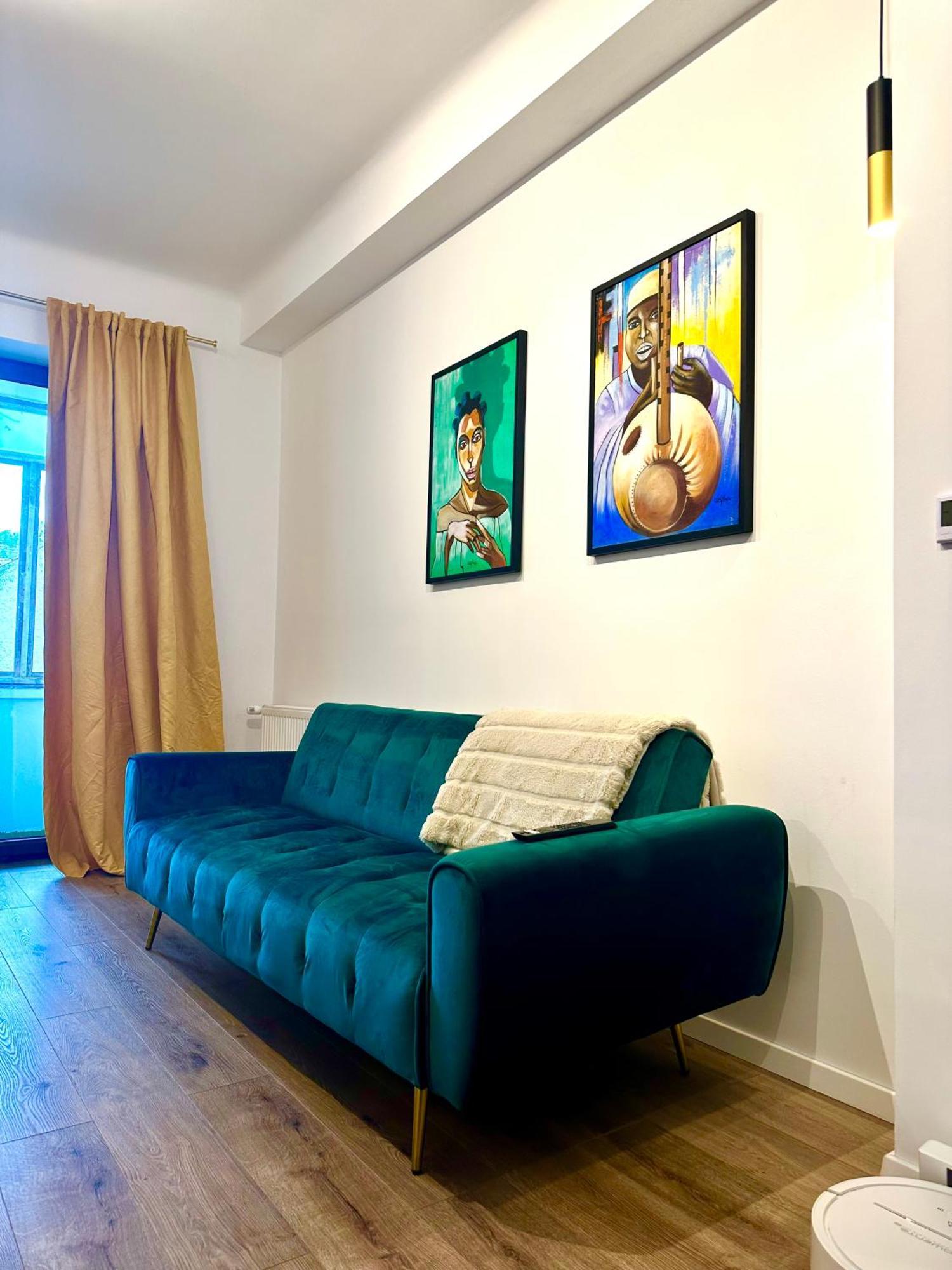 Peaceful Condo For Romantic Getaways Near Black Church - 3Min Walk บราชอฟ ภายนอก รูปภาพ
